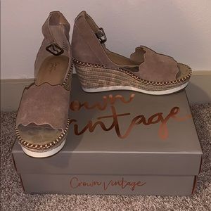 Crown Vintage Tan Espadrille Wedge